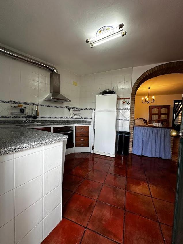 Espaciosa Y Elegante Casa Rural En Los Marines المظهر الخارجي الصورة