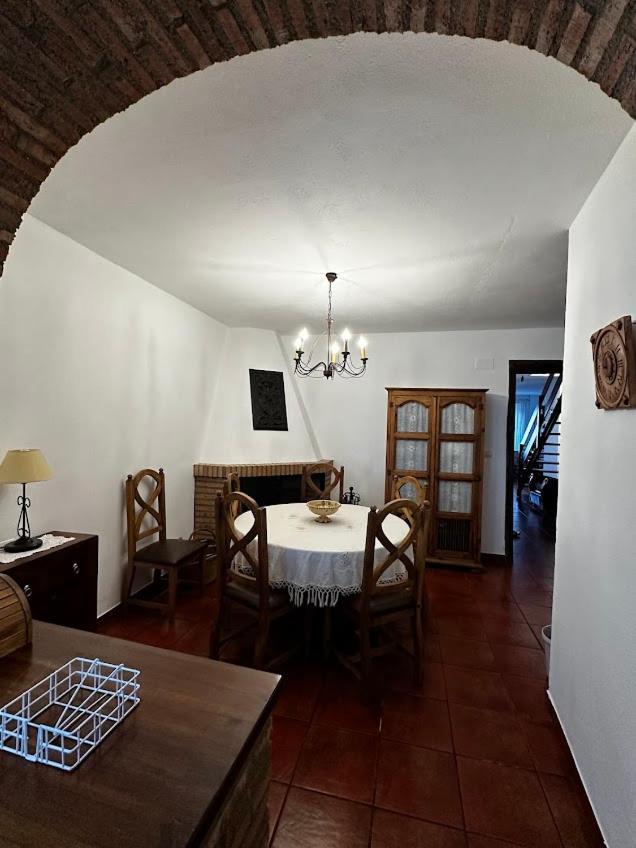 Espaciosa Y Elegante Casa Rural En Los Marines المظهر الخارجي الصورة